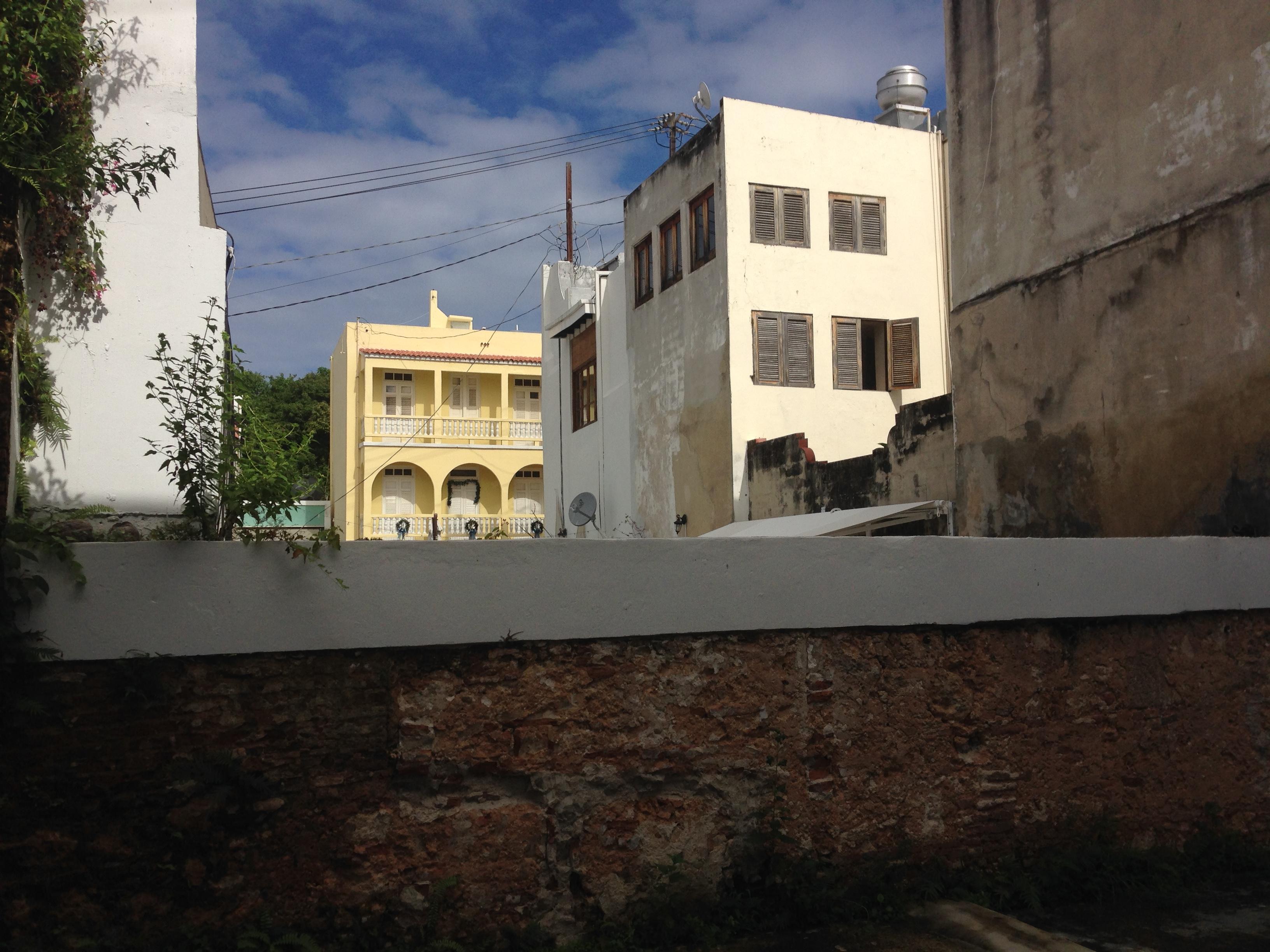 Calle de la Fortaleza 61 - Iglesia Presbiteriana Hugh O’Neill Memorial - San Juan (Viejo San Juan) - 2015 00006
